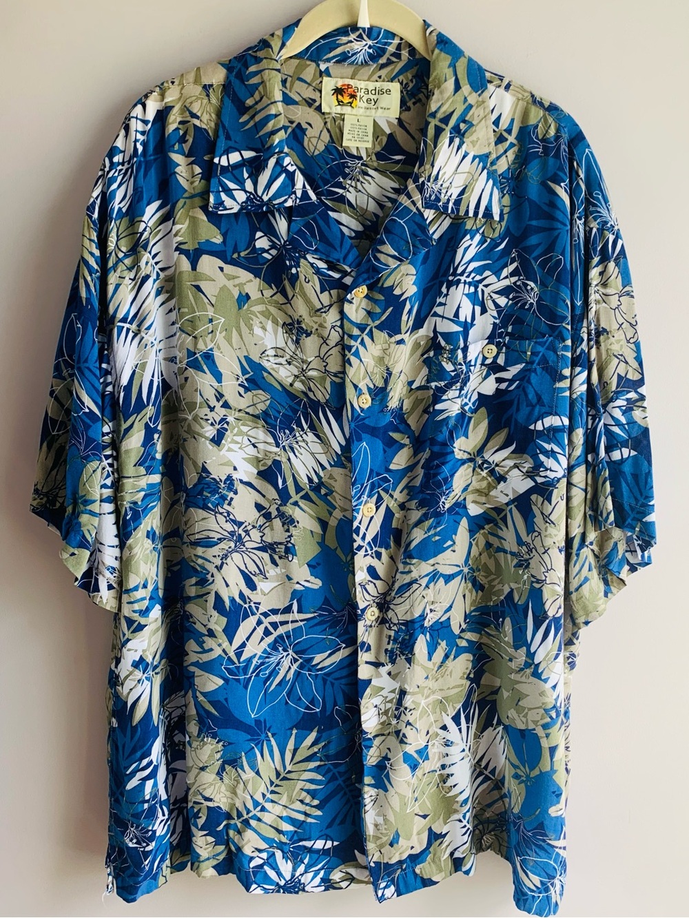 Hawaiian Tropical Shirt Blue Tan Short Sleeve Open Neck Vacation Beach EUC Larg